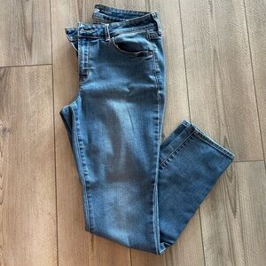 Old Navy Light Blue Skinny Jeans